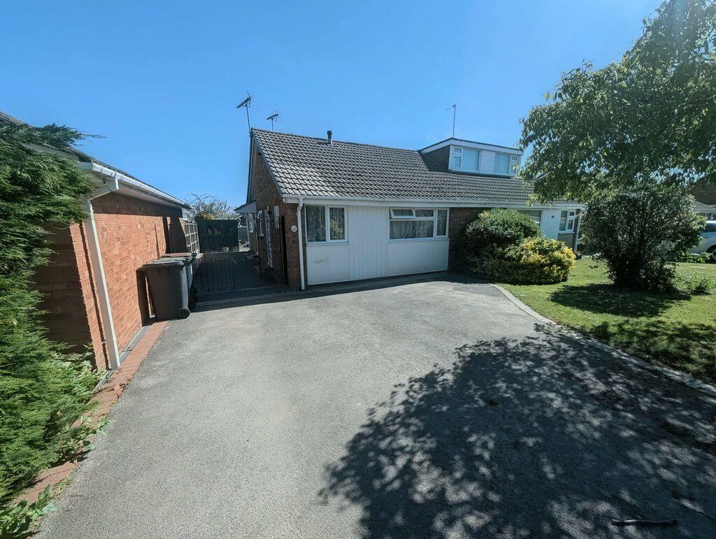 Main image of property: Fair Isle Drive, Nuneaton