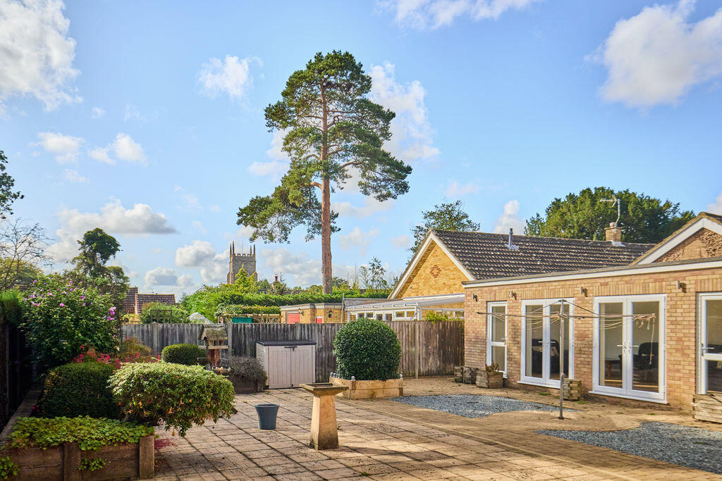 House in Ipswich - View 2
