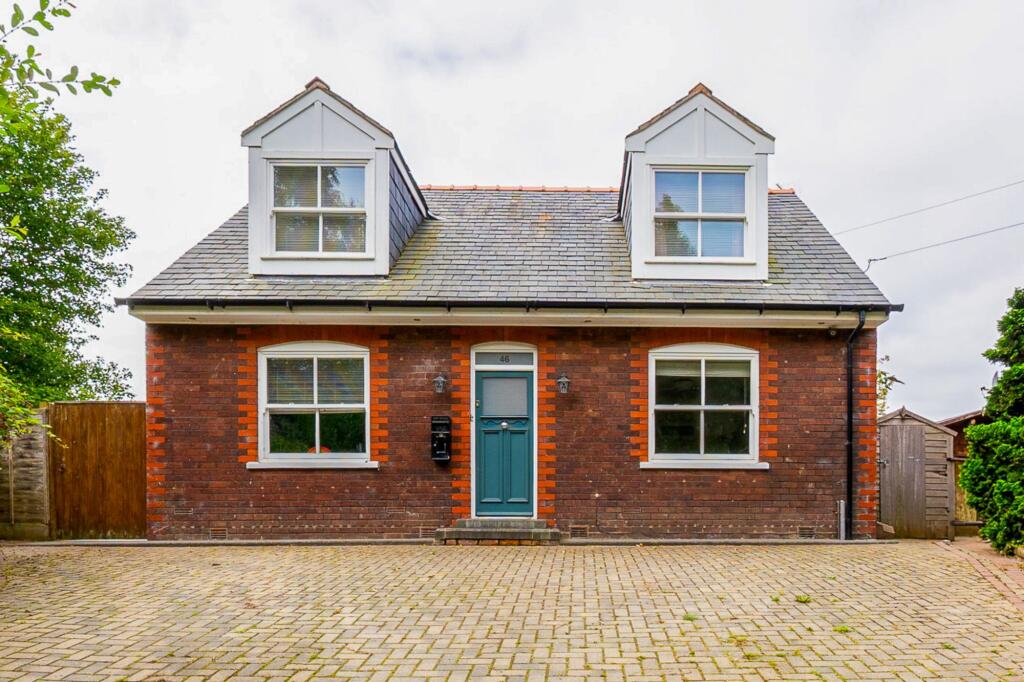 4-bed detached on School Lane, Burscough, L40, £420,000