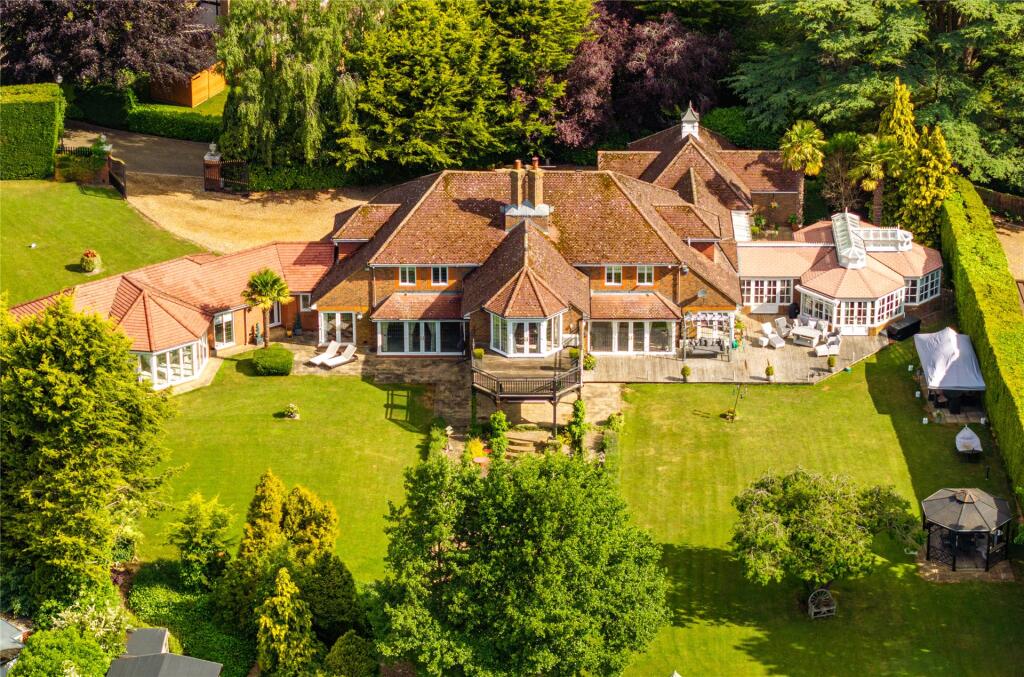 Main image of property: The Drive, Horton, Northamptonshire, NN7