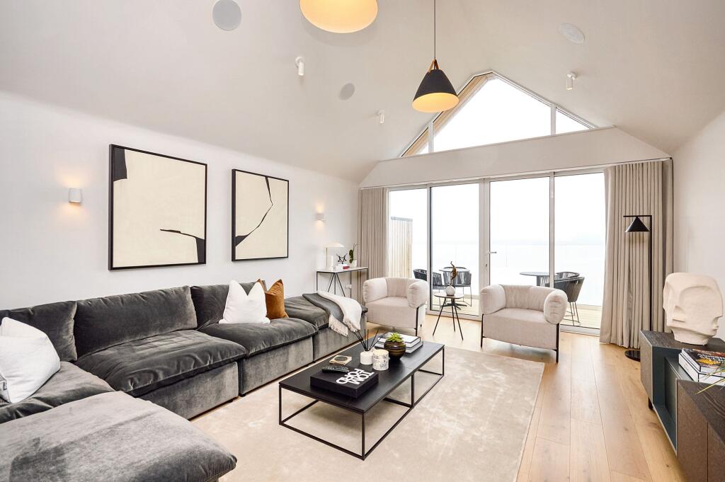 Main image of property: Pentire Avenue, Newquay, TR7