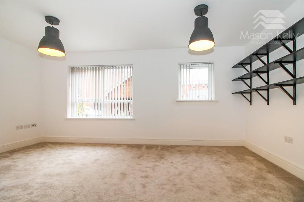 Apartment in Milton Keynes, Denbigh East, Bletchley and Fenny Stratford - View 3