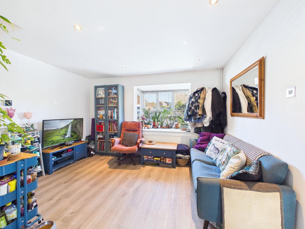 House in Huntingdonshire, Eaton Socon, St Neots - View 2