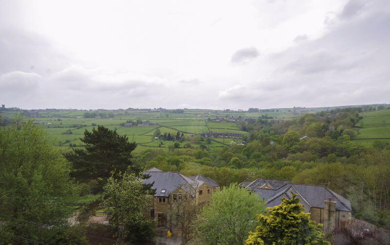 6 Rose Place, Luddendenfoot, HX2 6AZ – pohled 4