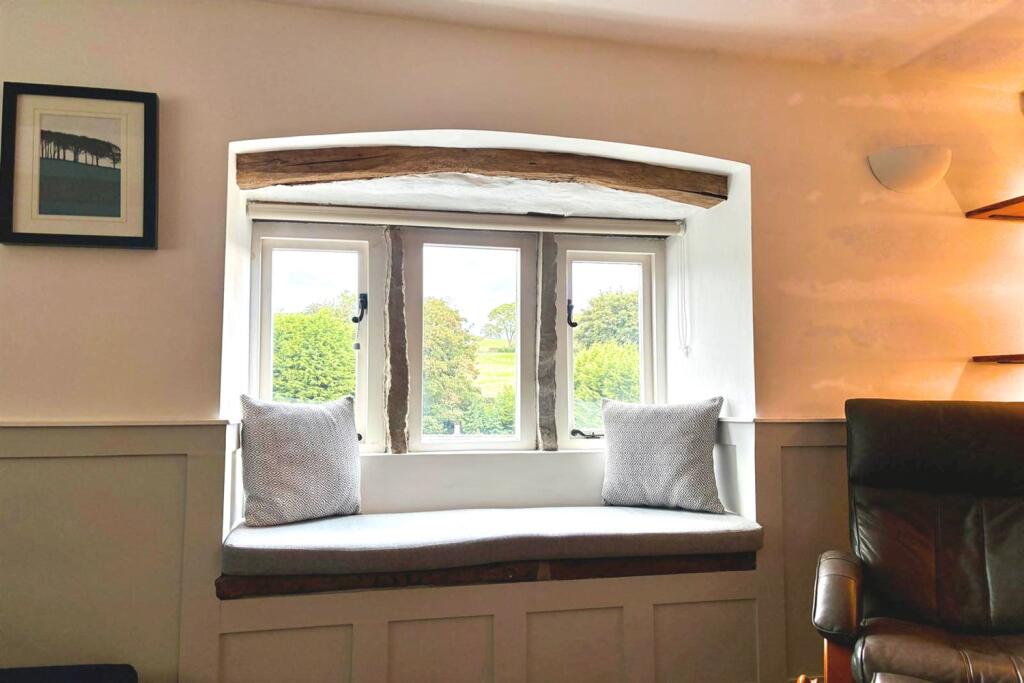 House in Stockport - View 4