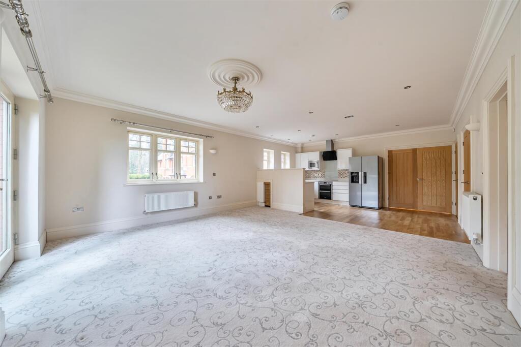 Additional image 2 of Stratford Road, Henley-In-Arden