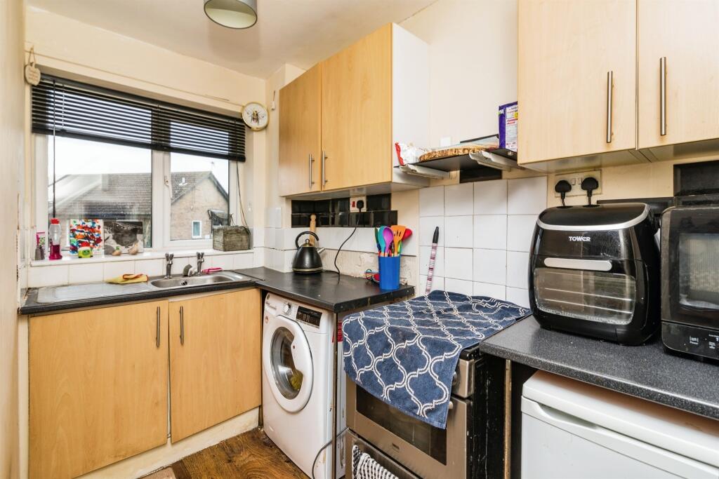 Gainsborough Drive, Halesworth photo 3