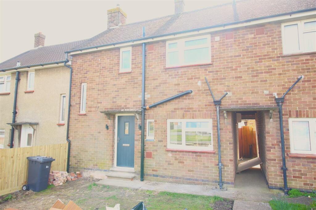 Main image of property: Berrymoor Road, Wellingborough, NN8