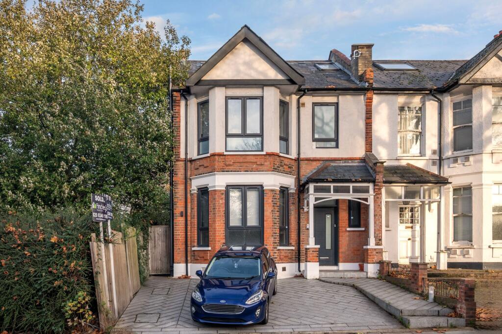 Main image of property: High Road, London, N2