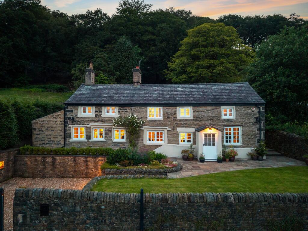 Cross Lane, Holcombe, BL8 photo 5