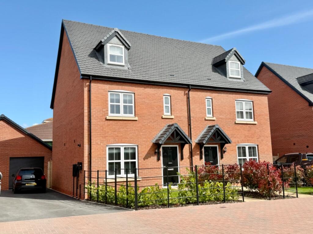 Main image of property: Windhover Road, Stratford-Upon-Avon, Warwickshire, CV37