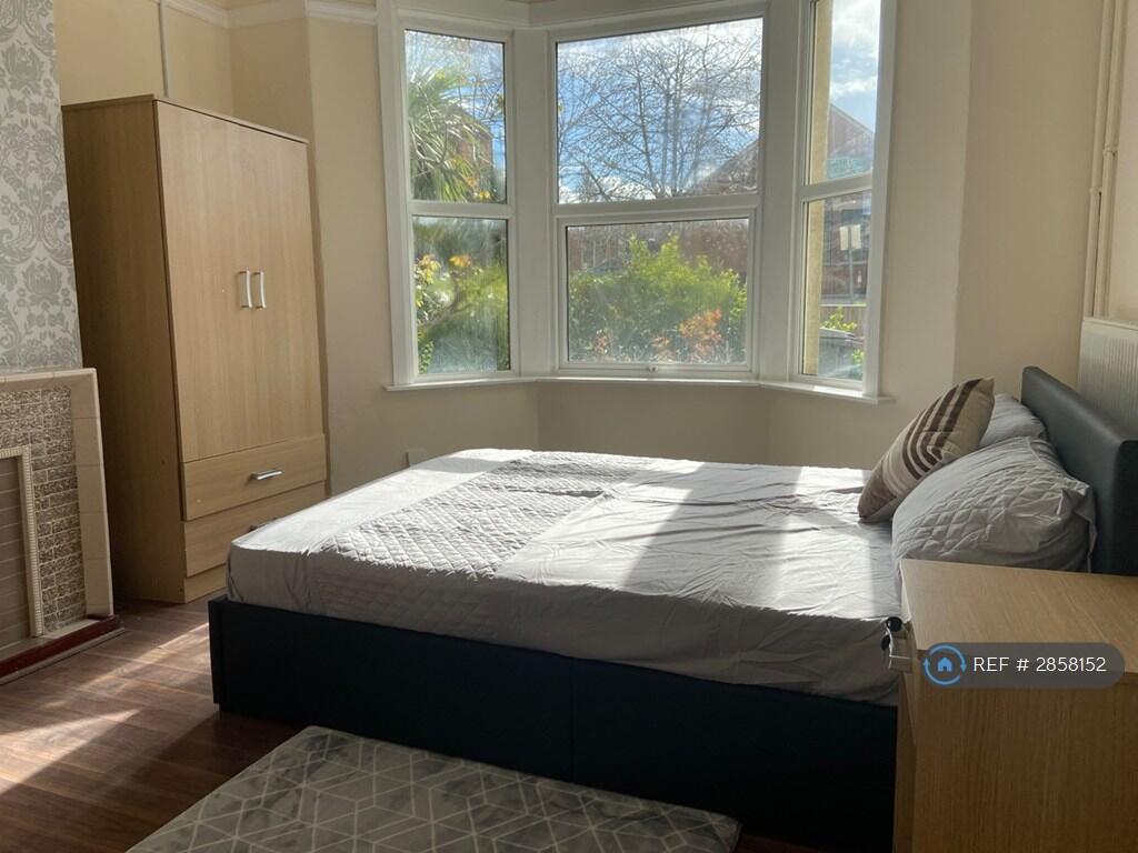 Main image of property: Milsom Street, Bristol, BS5