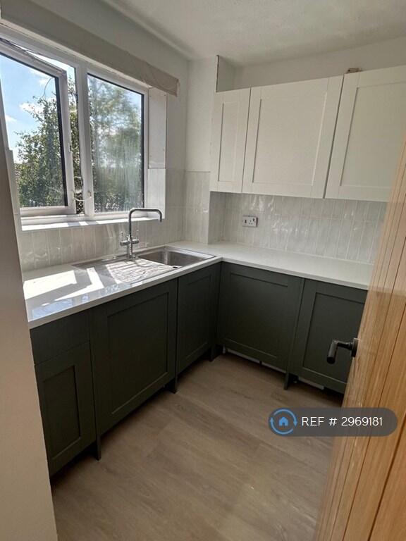 Main image of property: Speedwell Close, Cambridge, CB1
