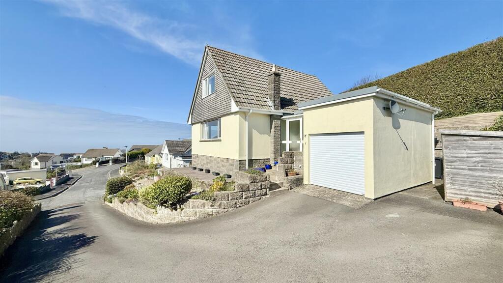 3-bed detached on Ilfracombe, £375,000