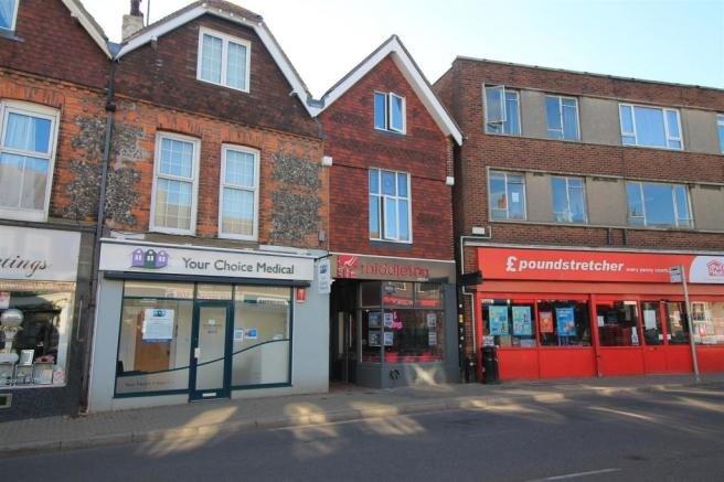 Studio other on North Road, Lancing, West Sussex, BN15, £140,000