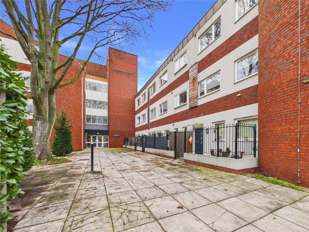 Main image of property: Collingwood Road, Witham, Essex, CM8