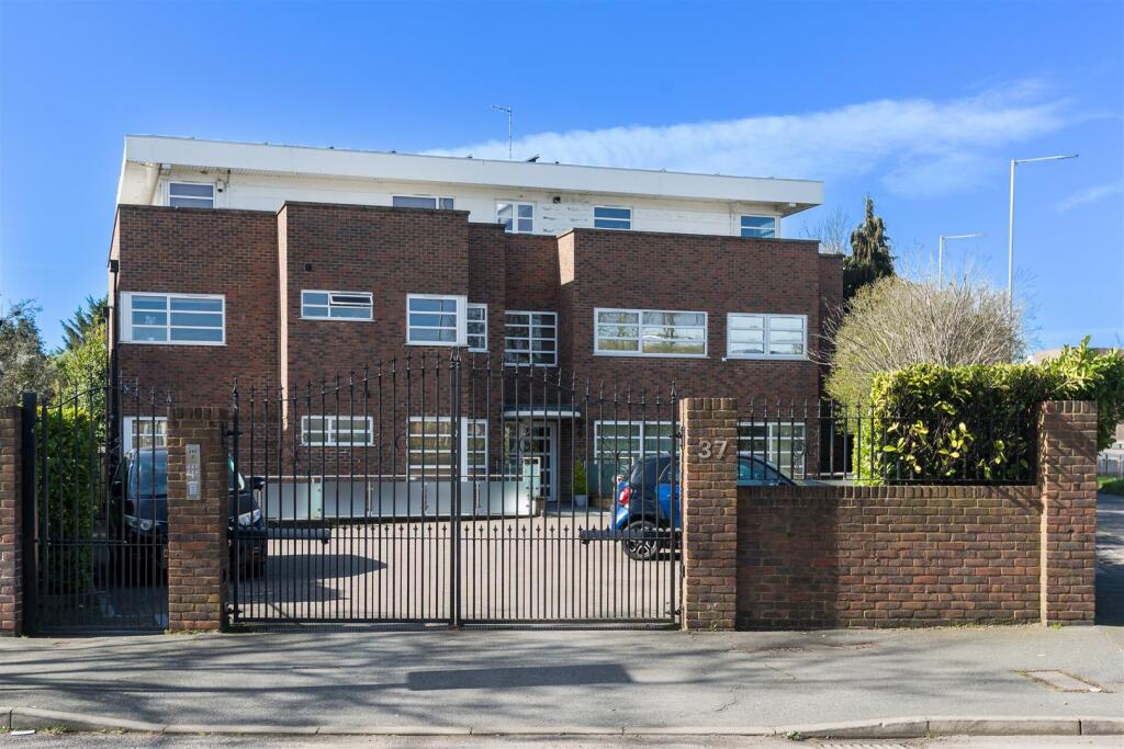 Main image of property: Ashley Lane, Hendon, NW4 1HH