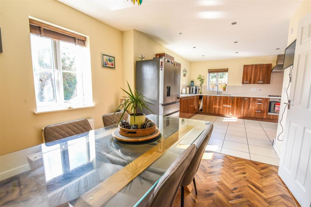 House in Stroud, Hinton - View 5