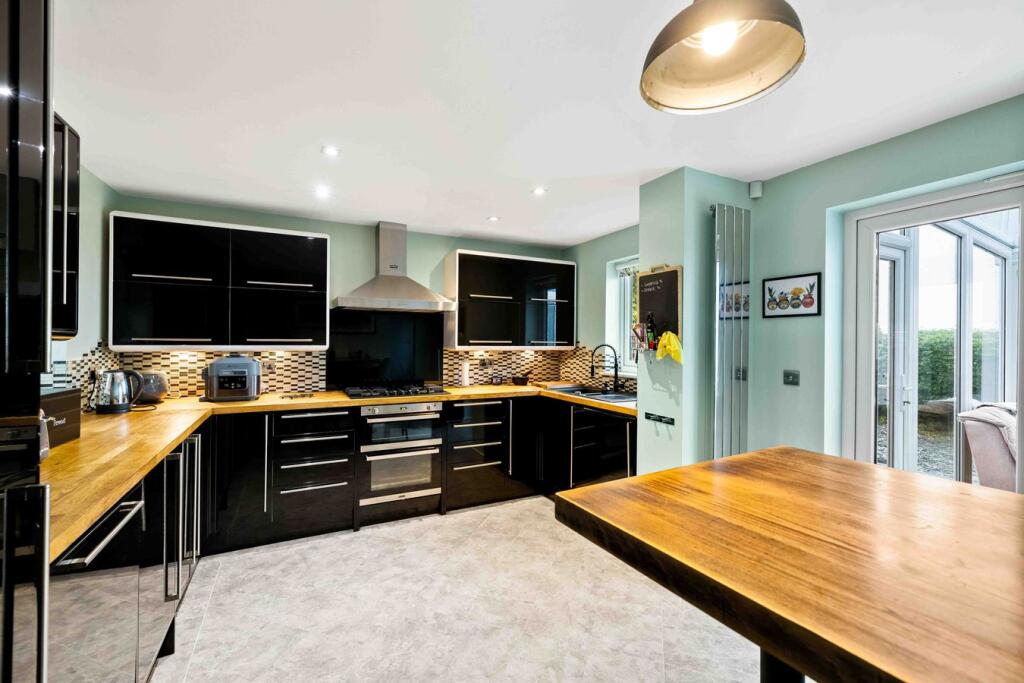 House in Dover, Hougham Without - View 3