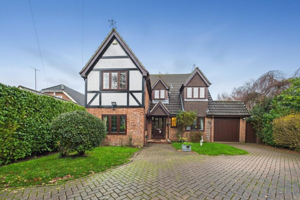 Main image of property: Nash Grove Lane, Finchampstead, Berkshire, RG40