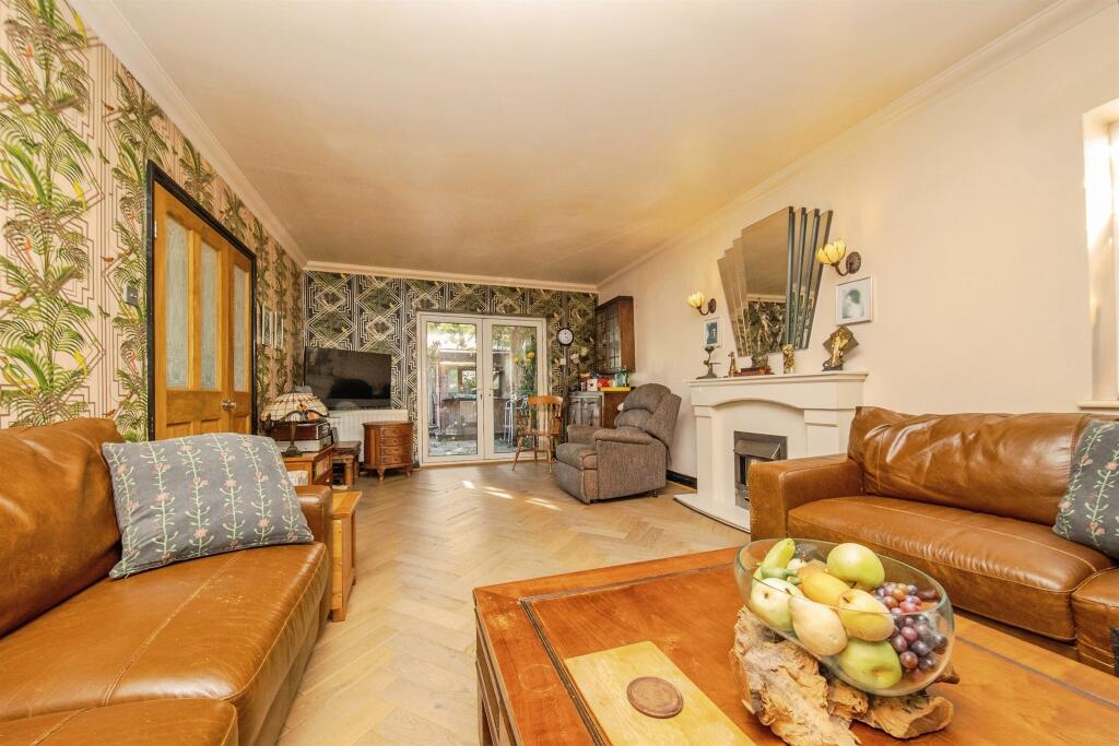 House in Clacton-on-Sea, Holland-on-Sea - View 3