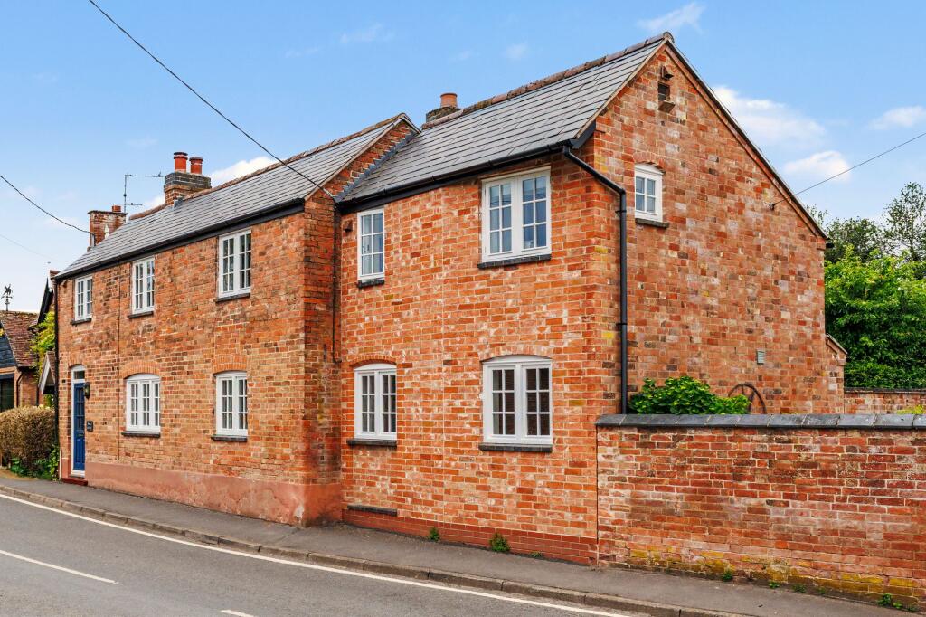 Main image of property: School Road, Snitterfield, CV37