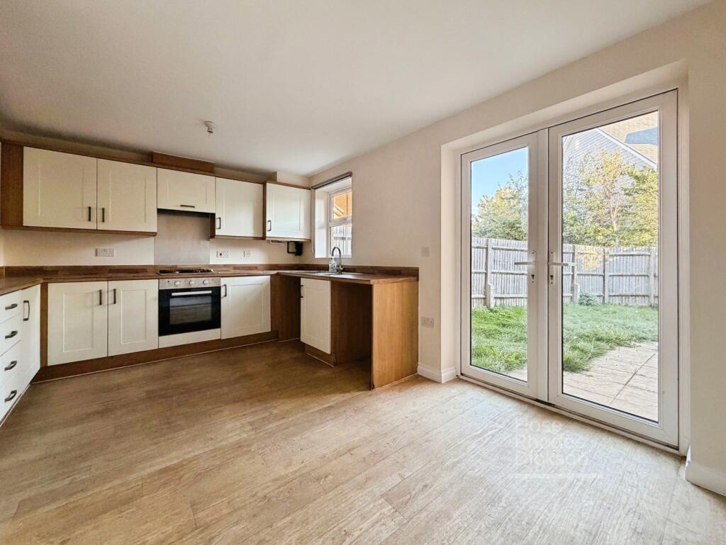 House in Newport, Hunny Hill - View 3