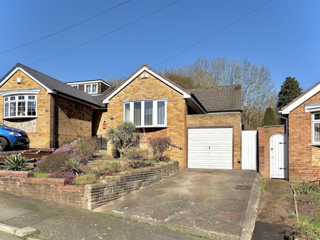 2-bed detached on Milton Crescent, LOWER GORNAL, DY3 3DS, £295,000