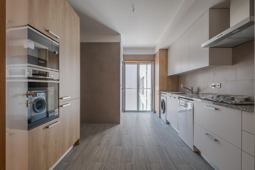 Main image of property: Lisbon, Lisbon