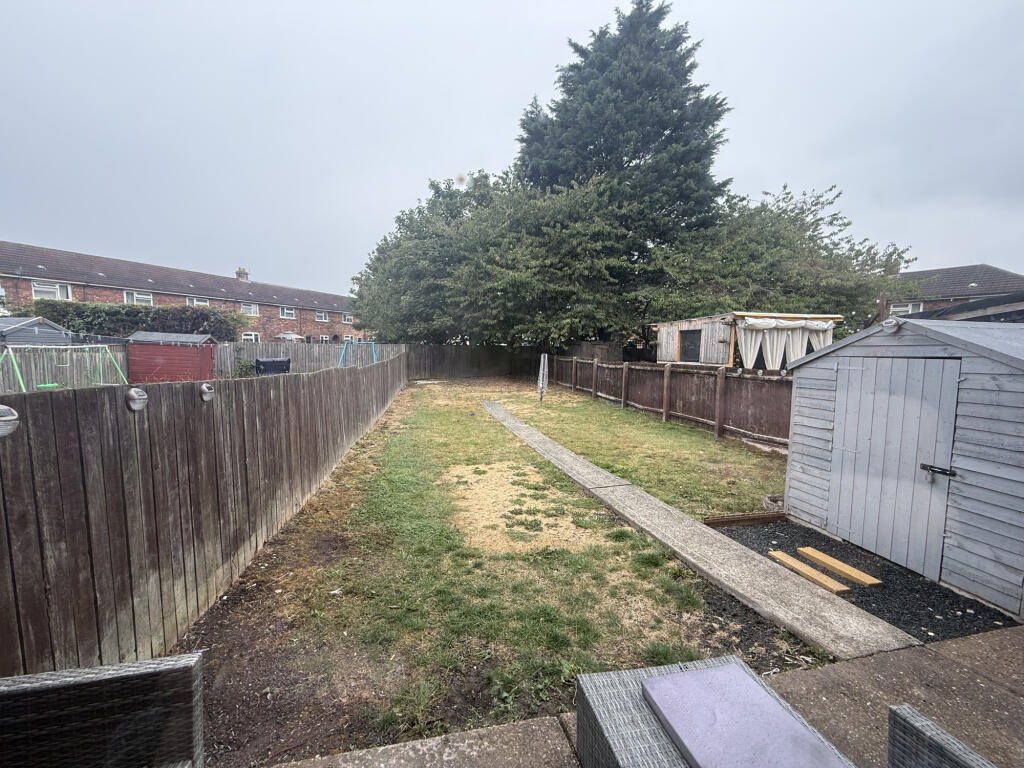 House in Hull - View 5