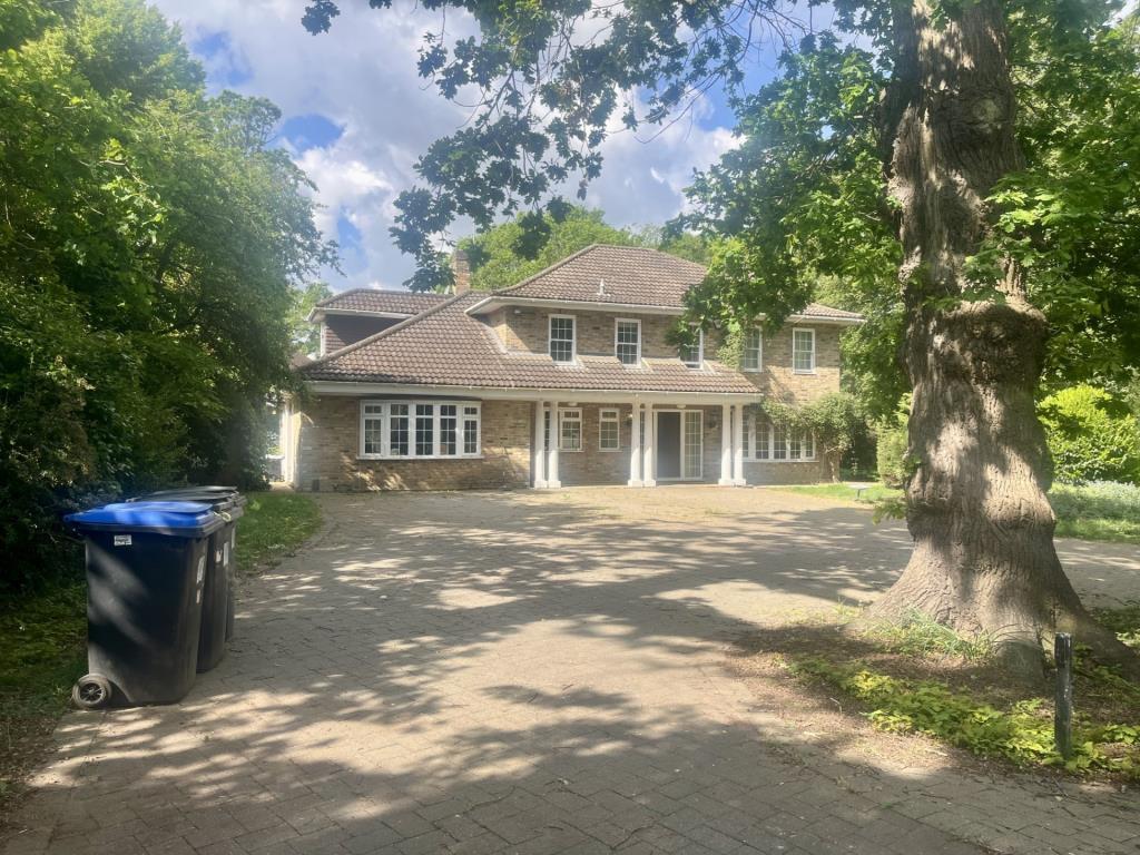Main image of property: Old Avenue, Woking, KT14