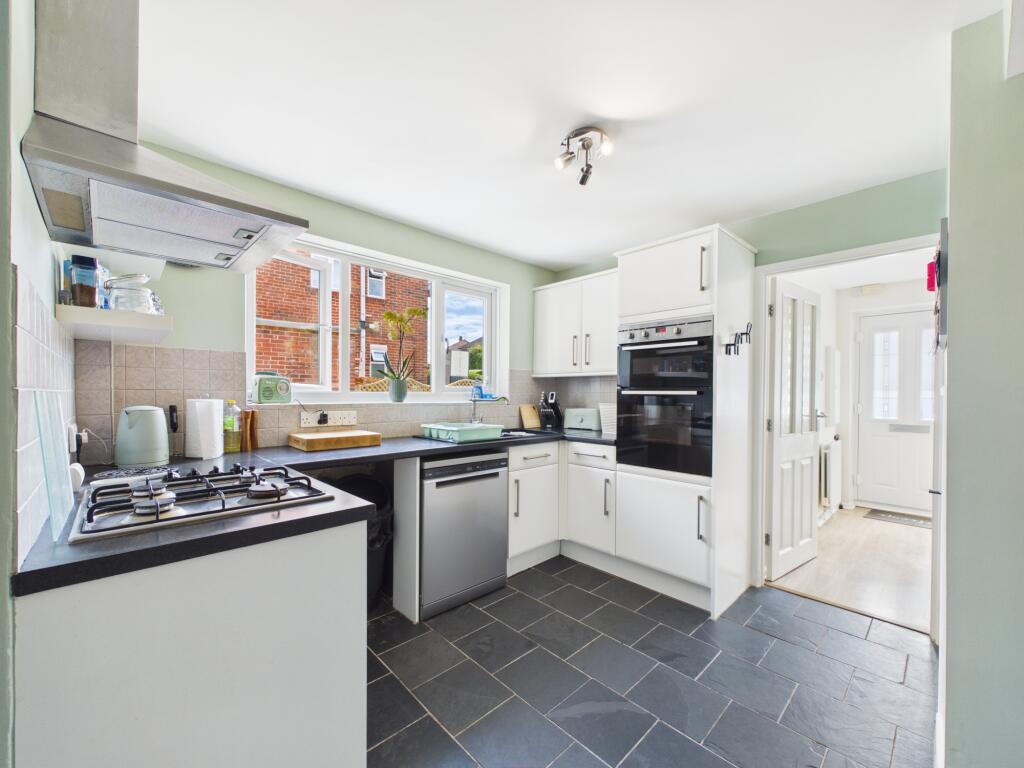 House in Horsham, West Sussex - View 4