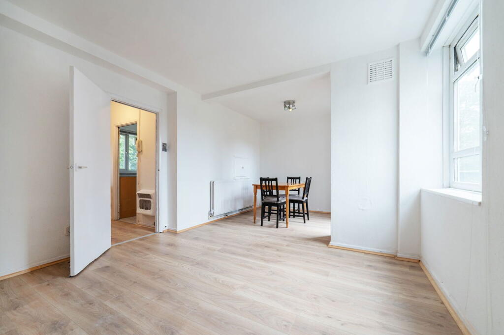 Leigham Court Road, London, SW16 photo 2