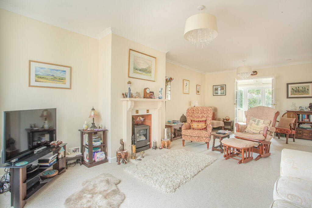 House in Tetbury - View 2