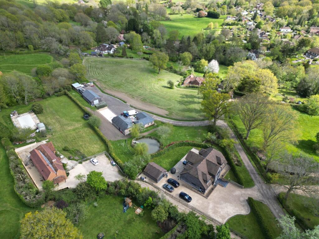 House in Waverley, Dockenfield - View 4