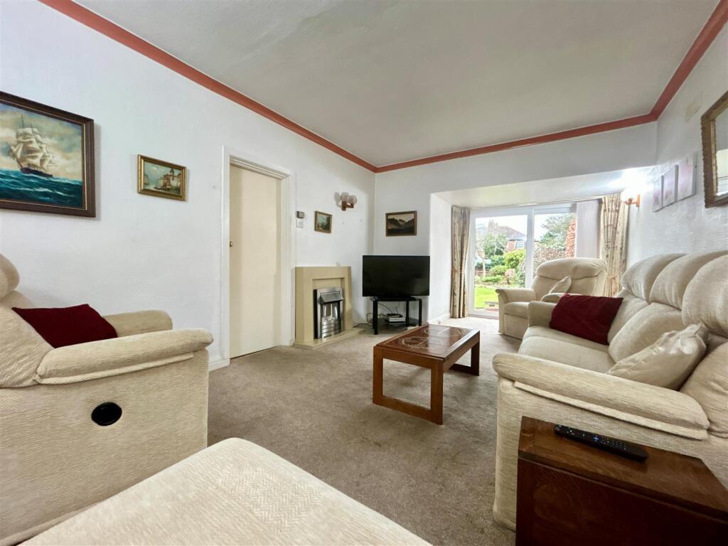 Heald Grove, Heald Green, Cheadle photo 4
