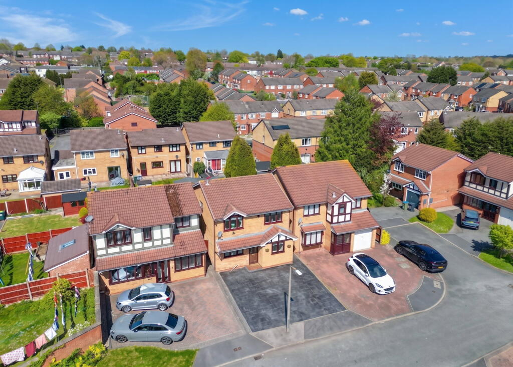 Main image of property: Betony Close, Walsall, Sandwell, WS5 4RY