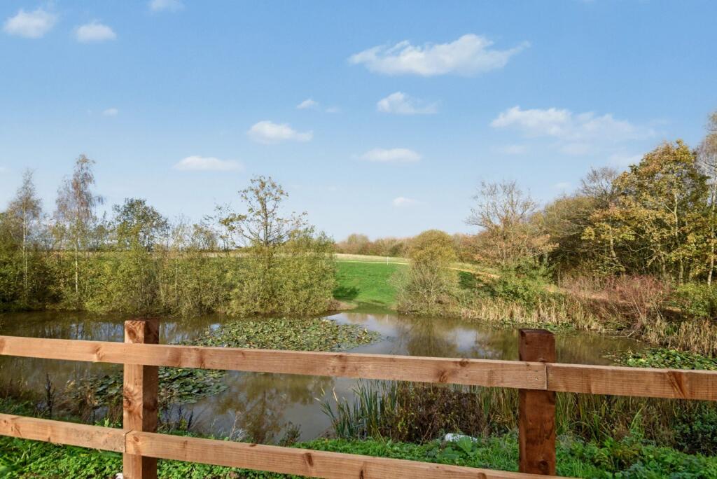 11 The Green, Claphill Lane, Rushwick, Worcestershire, WR2 photo 3