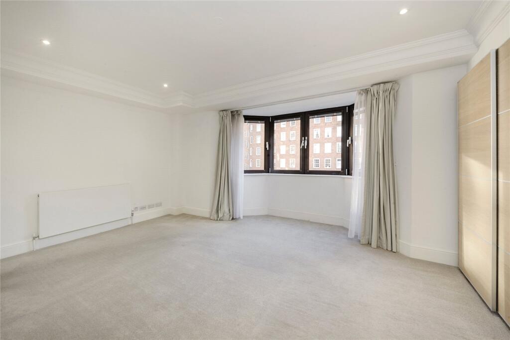 Petyward, London, SW3 – další