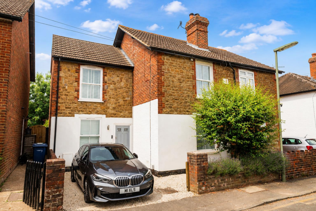 Main image of property: North Street, Farncombe, Godalming