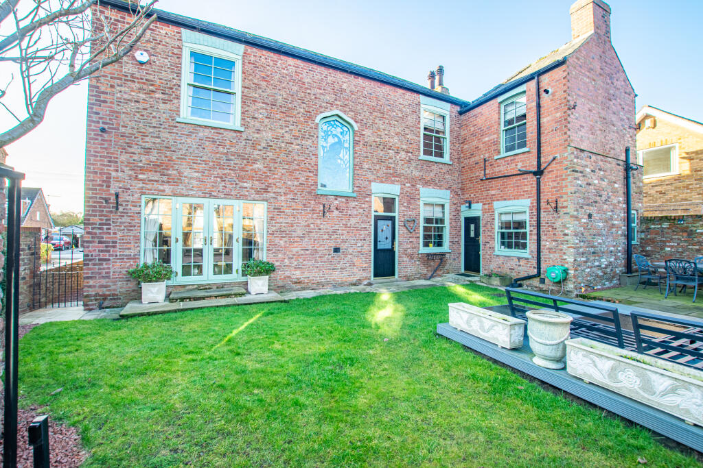Main image of property: High Street, West Cowick, East Riding Of Yorkshire DN14