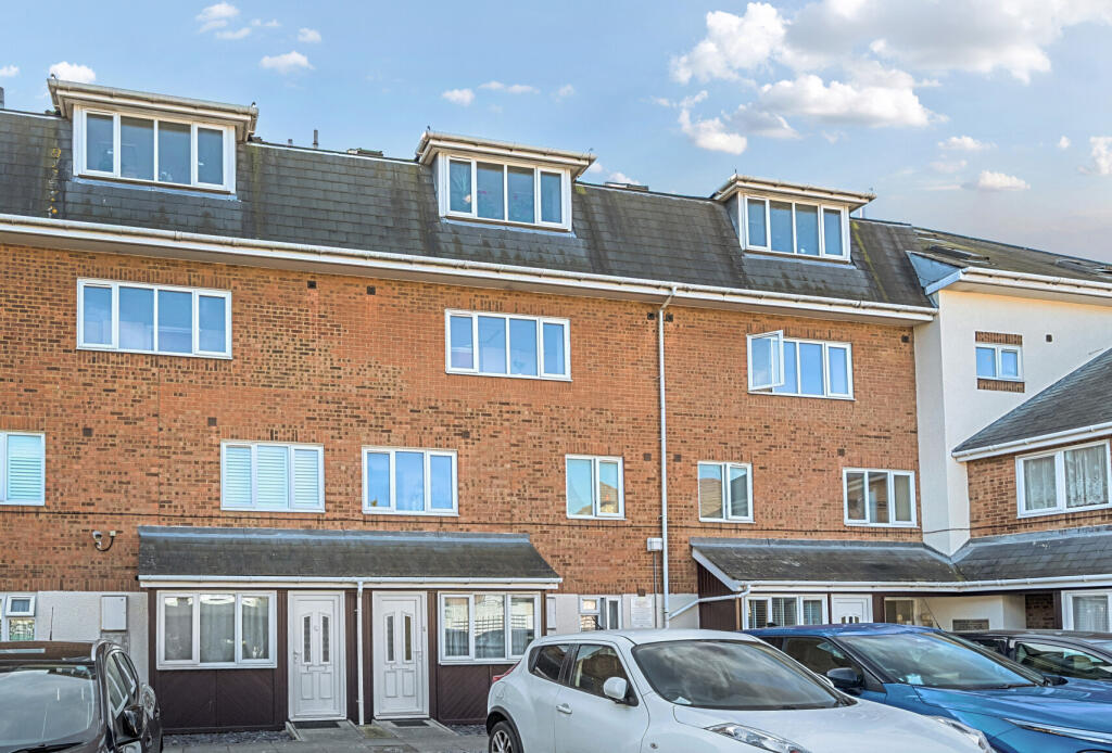 Main image of property: Bensham Lane, Thornton Heath, CR7