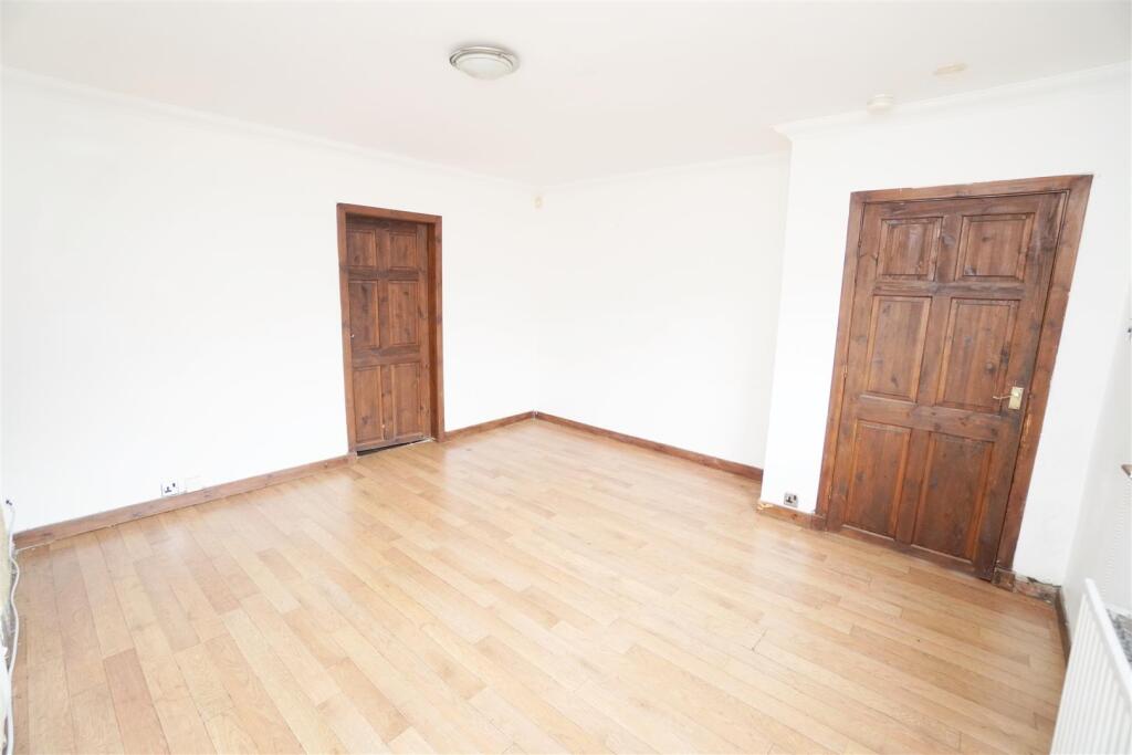Laburnum Road, Uddingston photo 3