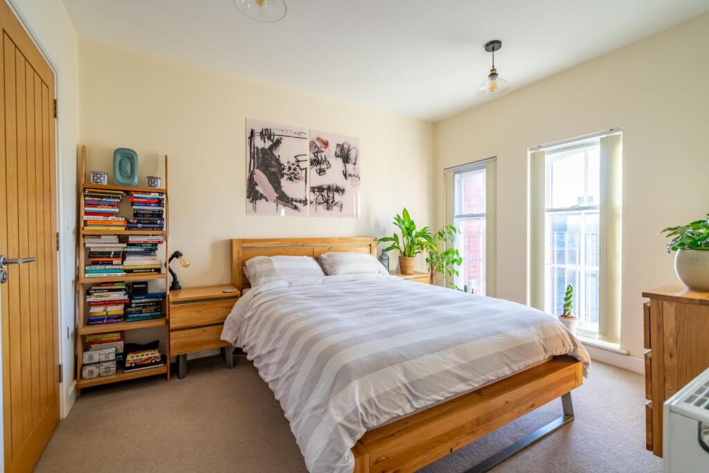 Apartment in York - View 5