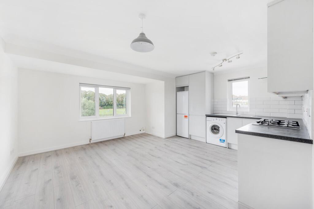 Main image of property: Fishponds Road, Tooting