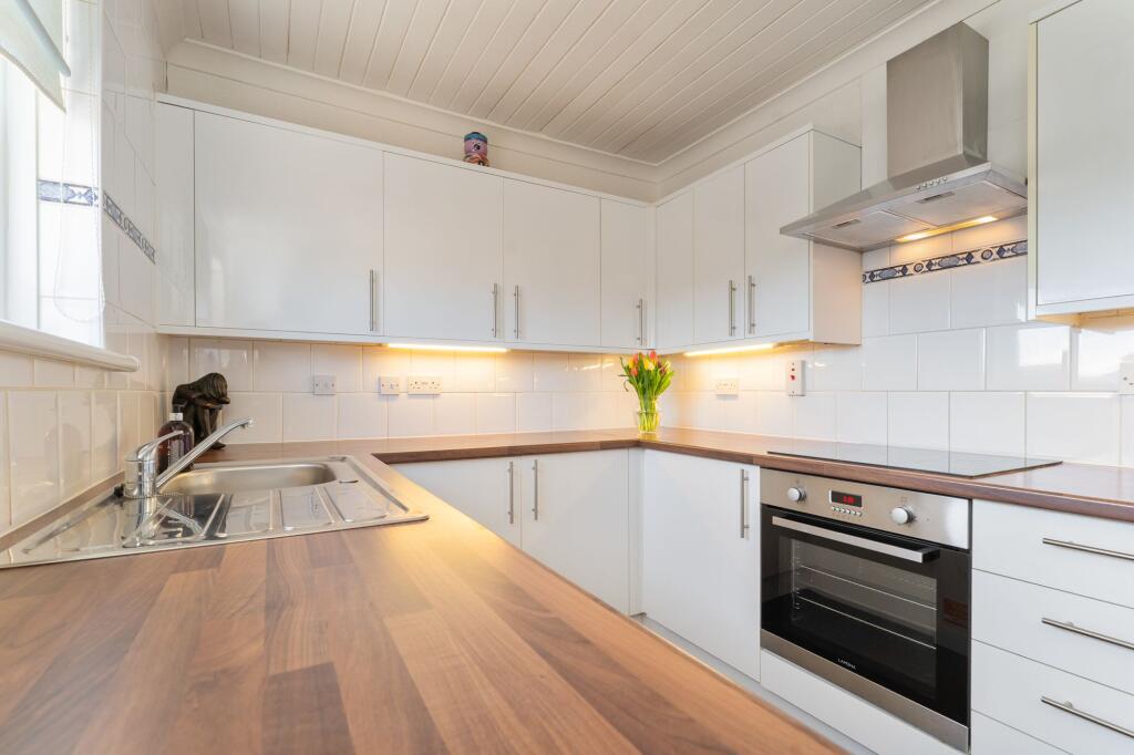 House in Glenmavis, Burnfoot - View 4