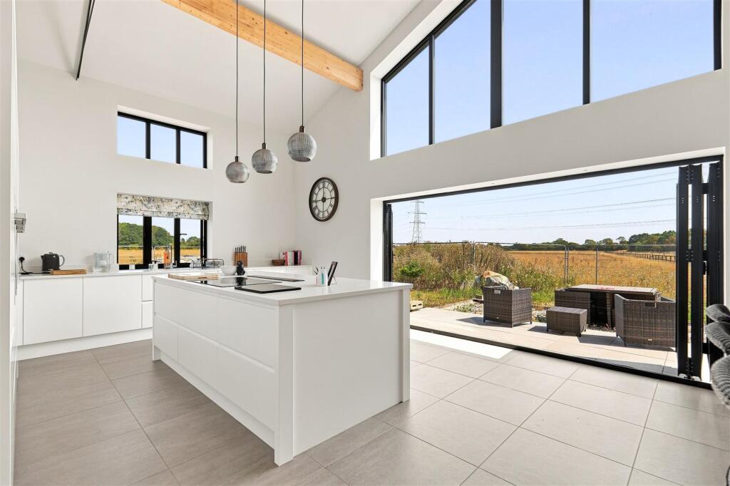 House in South Norfolk, Great Moulton - More