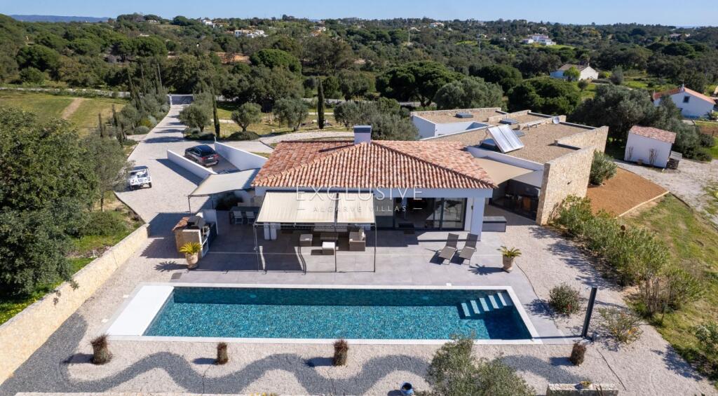 Main image of property: Algarve, Carvoeiro