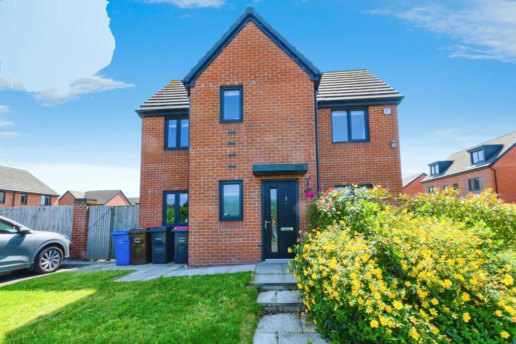 Main image of property: Riverside Way, Salford, Greater Manchester, M6