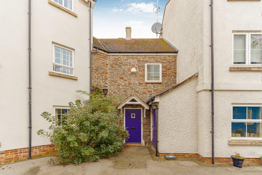 3-bed terraced on Eastcliff, Portishead, Bristol, BS20 7AG, £365,000